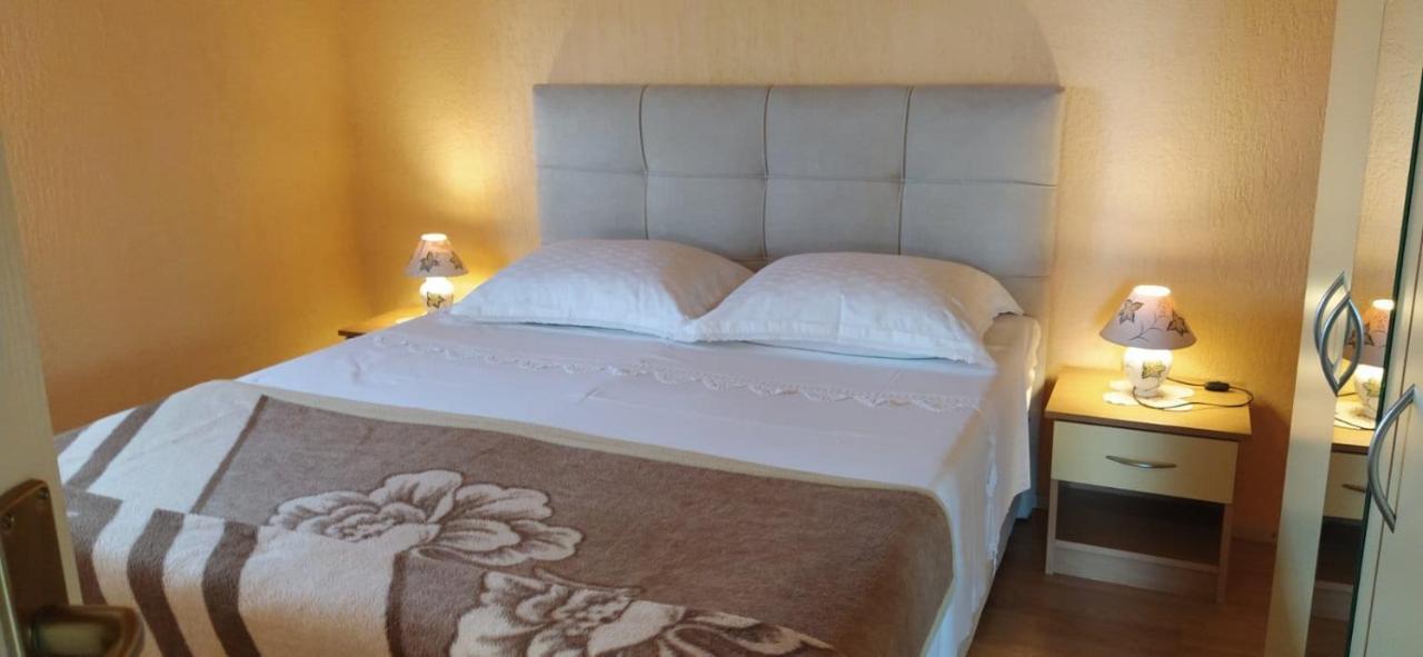 Apartment Dajana 4+2 Čižići 外观 照片